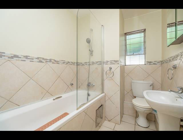 1 BEDROOM APARTMENT FOR SALE IN BLACKHEATH